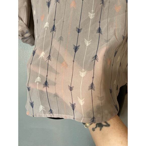 Maurices sheer gray/purple arrow design blouse - Picture 5 of 6